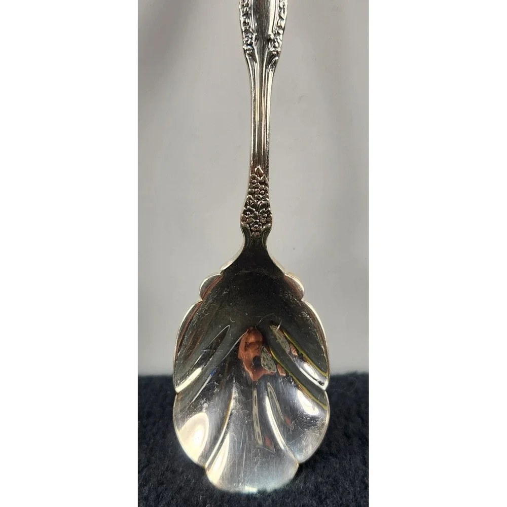 Vintage 1881 Rogers Oneida  Scalloped Sugar Spoon Silverplated Spoon